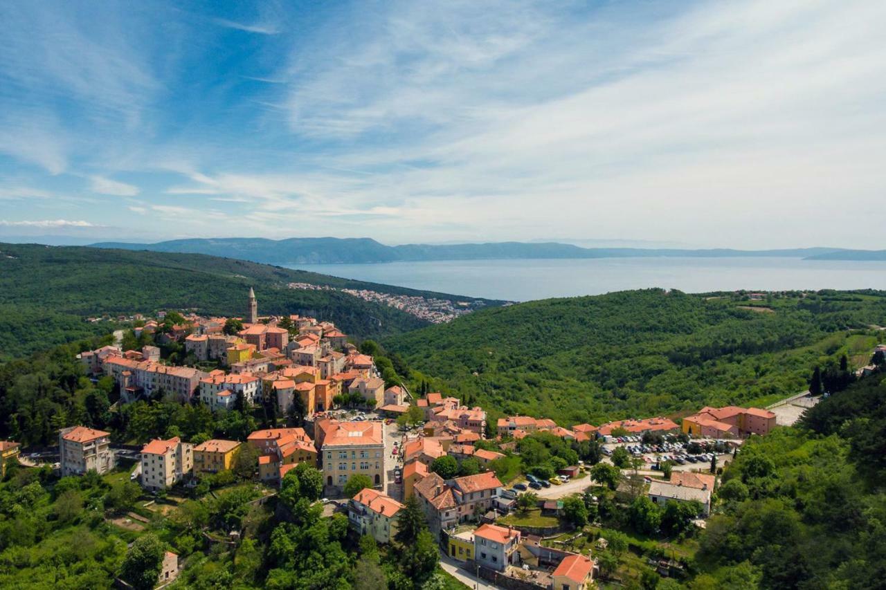 Apartman Branka Лабин Экстерьер фото